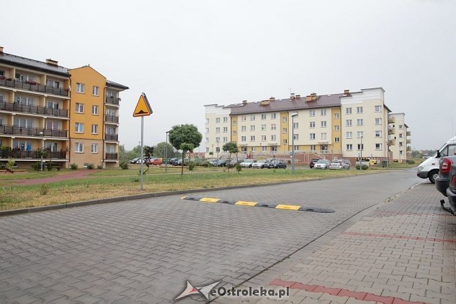 Ostrołęka: Bezpieczniej na osiedlu OTBS przy Jana Pawła [14.07.2015] - zdjęcie #8 - eOstroleka.pl