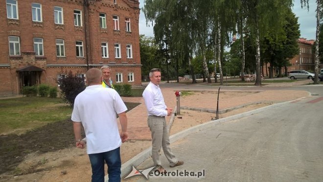 Prace przy budowie ulicy Koszarowej [21.07.2015] - zdjęcie #13 - eOstroleka.pl