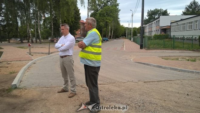 Prace przy budowie ulicy Koszarowej [21.07.2015] - zdjęcie #3 - eOstroleka.pl