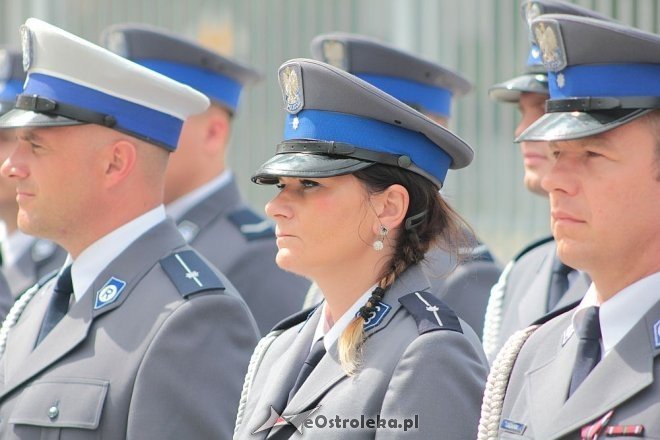 Ostrołęka: Miejskie obchody święta policji. 70 mundurowych awansowano na wyższe stopnie [23.07.2015] - zdjęcie #30 - eOstroleka.pl