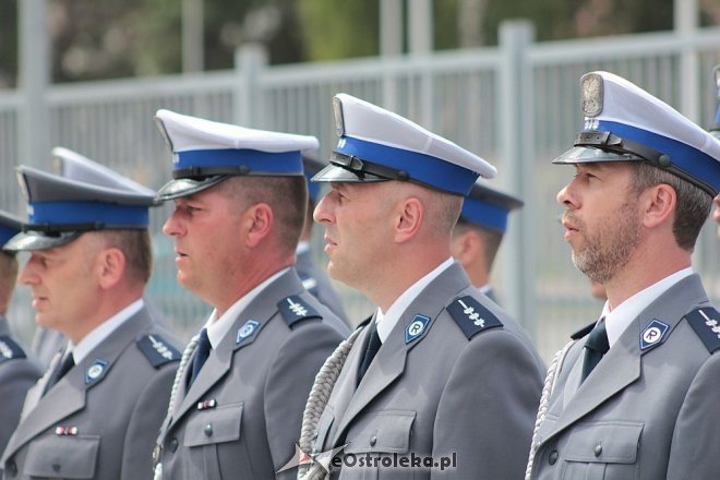 Ostrołęka: Miejskie obchody święta policji. 70 mundurowych awansowano na wyższe stopnie [23.07.2015] - zdjęcie #36 - eOstroleka.pl