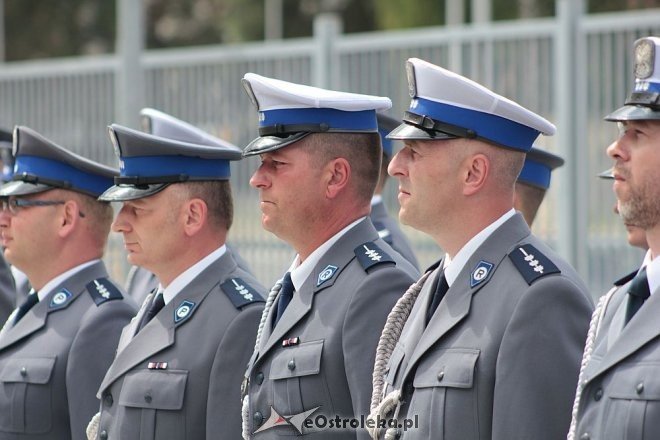 Ostrołęka: Miejskie obchody święta policji. 70 mundurowych awansowano na wyższe stopnie [23.07.2015] - zdjęcie #37 - eOstroleka.pl