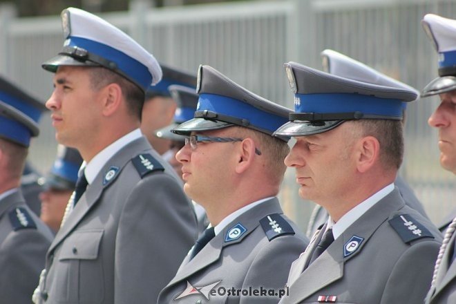 Ostrołęka: Miejskie obchody święta policji. 70 mundurowych awansowano na wyższe stopnie [23.07.2015] - zdjęcie #40 - eOstroleka.pl
