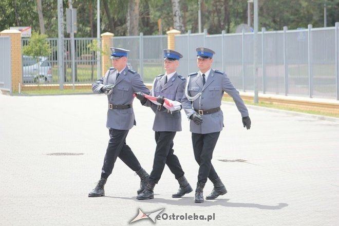 Ostrołęka: Miejskie obchody święta policji. 70 mundurowych awansowano na wyższe stopnie [23.07.2015] - zdjęcie #48 - eOstroleka.pl