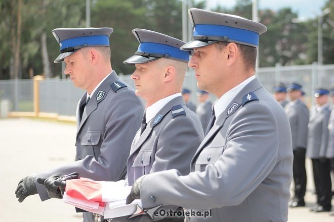 Ostrołęka: Miejskie obchody święta policji. 70 mundurowych awansowano na wyższe stopnie [23.07.2015] - zdjęcie #51 - eOstroleka.pl