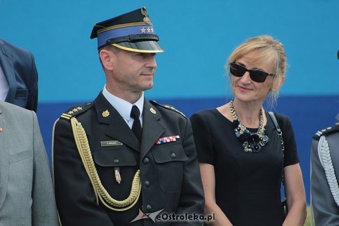 Ostrołęka: Miejskie obchody święta policji. 70 mundurowych awansowano na wyższe stopnie [23.07.2015] - zdjęcie #71 - eOstroleka.pl