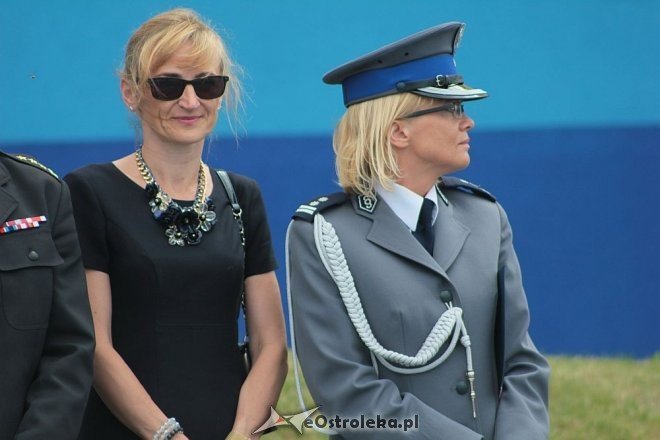 Ostrołęka: Miejskie obchody święta policji. 70 mundurowych awansowano na wyższe stopnie [23.07.2015] - zdjęcie #72 - eOstroleka.pl