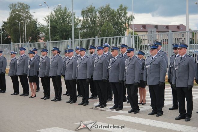 Ostrołęka: Miejskie obchody święta policji. 70 mundurowych awansowano na wyższe stopnie [23.07.2015] - zdjęcie #78 - eOstroleka.pl