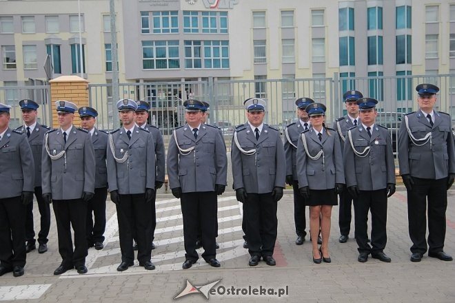 Ostrołęka: Miejskie obchody święta policji. 70 mundurowych awansowano na wyższe stopnie [23.07.2015] - zdjęcie #181 - eOstroleka.pl