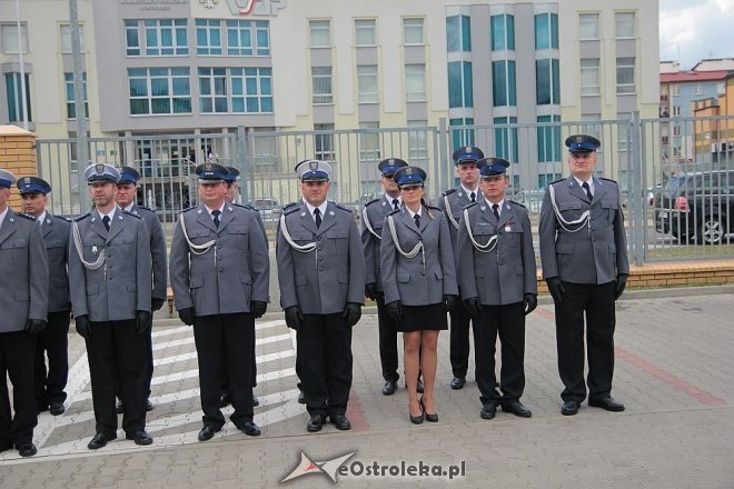 Ostrołęka: Miejskie obchody święta policji. 70 mundurowych awansowano na wyższe stopnie [23.07.2015] - zdjęcie #180 - eOstroleka.pl