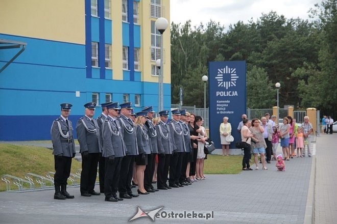Ostrołęka: Miejskie obchody święta policji. 70 mundurowych awansowano na wyższe stopnie [23.07.2015] - zdjęcie #179 - eOstroleka.pl