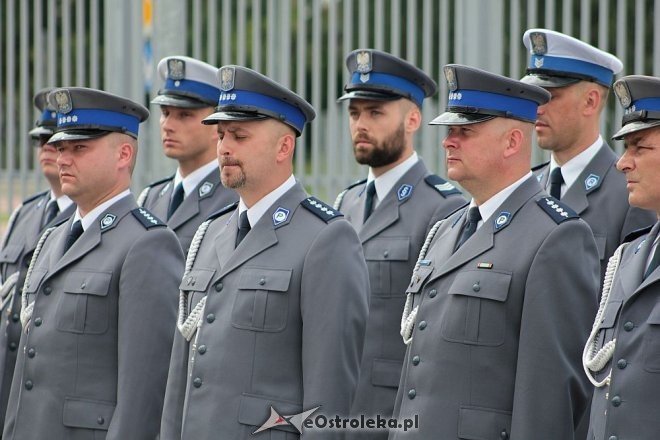 Ostrołęka: Miejskie obchody święta policji. 70 mundurowych awansowano na wyższe stopnie [23.07.2015] - zdjęcie #124 - eOstroleka.pl