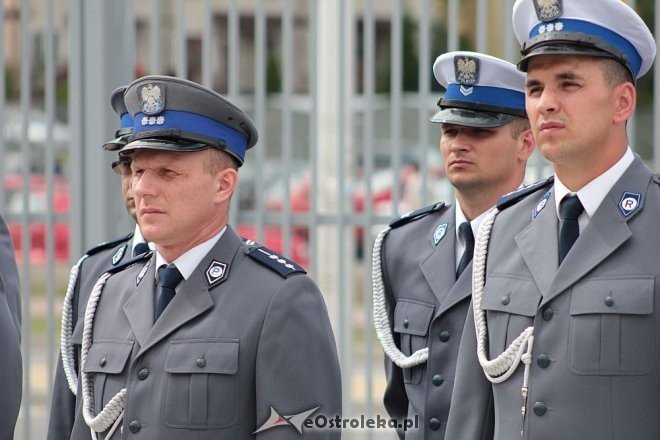 Ostrołęka: Miejskie obchody święta policji. 70 mundurowych awansowano na wyższe stopnie [23.07.2015] - zdjęcie #114 - eOstroleka.pl