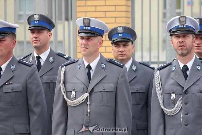 Ostrołęka: Miejskie obchody święta policji. 70 mundurowych awansowano na wyższe stopnie [23.07.2015] - zdjęcie #102 - eOstroleka.pl