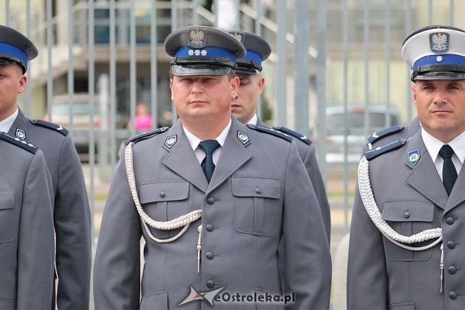 Ostrołęka: Miejskie obchody święta policji. 70 mundurowych awansowano na wyższe stopnie [23.07.2015] - zdjęcie #98 - eOstroleka.pl