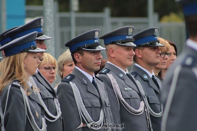 Ostrołęka: Miejskie obchody święta policji. 70 mundurowych awansowano na wyższe stopnie [23.07.2015] - zdjęcie #72 - eOstroleka.pl