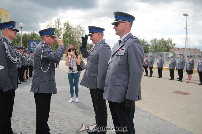 Ostrołęka: Miejskie obchody święta policji. 70 mundurowych awansowano na wyższe stopnie [23.07.2015] - zdjęcie #68 - eOstroleka.pl