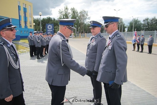 Ostrołęka: Miejskie obchody święta policji. 70 mundurowych awansowano na wyższe stopnie [23.07.2015] - zdjęcie #64 - eOstroleka.pl