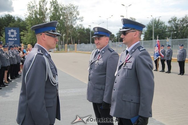Ostrołęka: Miejskie obchody święta policji. 70 mundurowych awansowano na wyższe stopnie [23.07.2015] - zdjęcie #62 - eOstroleka.pl