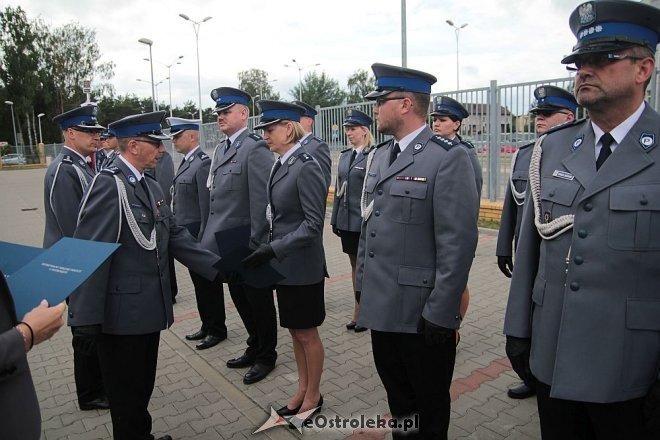 Ostrołęka: Miejskie obchody święta policji. 70 mundurowych awansowano na wyższe stopnie [23.07.2015] - zdjęcie #54 - eOstroleka.pl