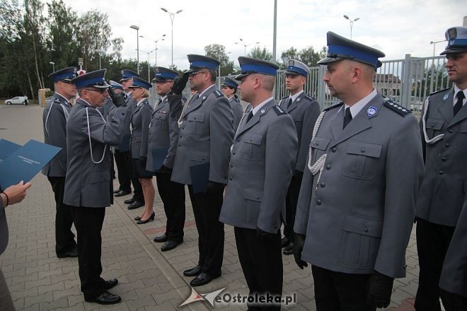Ostrołęka: Miejskie obchody święta policji. 70 mundurowych awansowano na wyższe stopnie [23.07.2015] - zdjęcie #51 - eOstroleka.pl