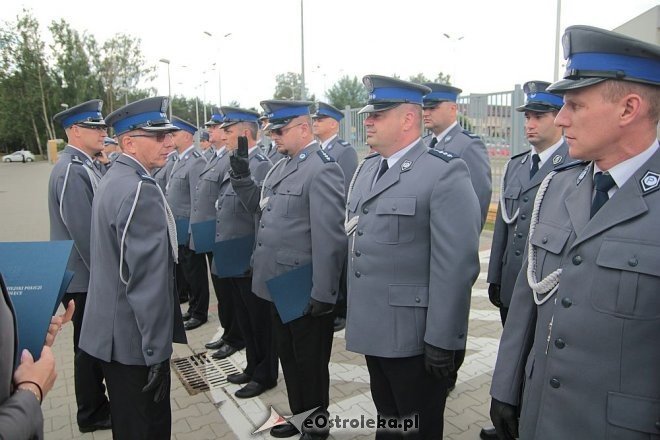 Ostrołęka: Miejskie obchody święta policji. 70 mundurowych awansowano na wyższe stopnie [23.07.2015] - zdjęcie #149 - eOstroleka.pl