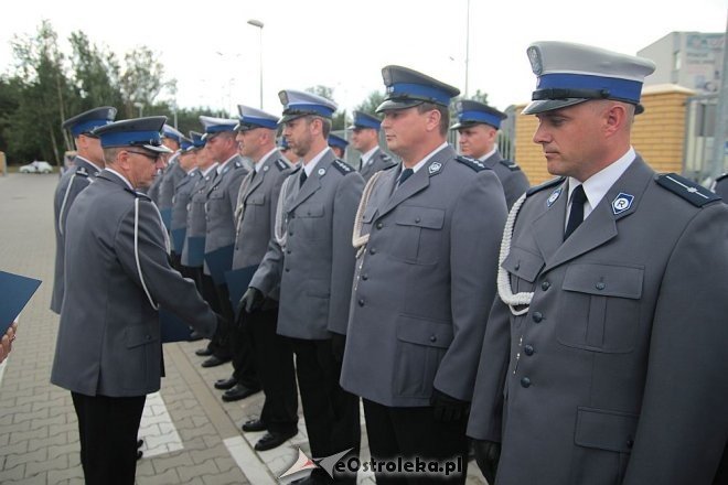 Ostrołęka: Miejskie obchody święta policji. 70 mundurowych awansowano na wyższe stopnie [23.07.2015] - zdjęcie #129 - eOstroleka.pl