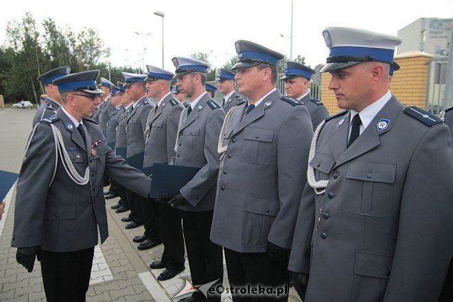 Ostrołęka: Miejskie obchody święta policji. 70 mundurowych awansowano na wyższe stopnie [23.07.2015] - zdjęcie #127 - eOstroleka.pl