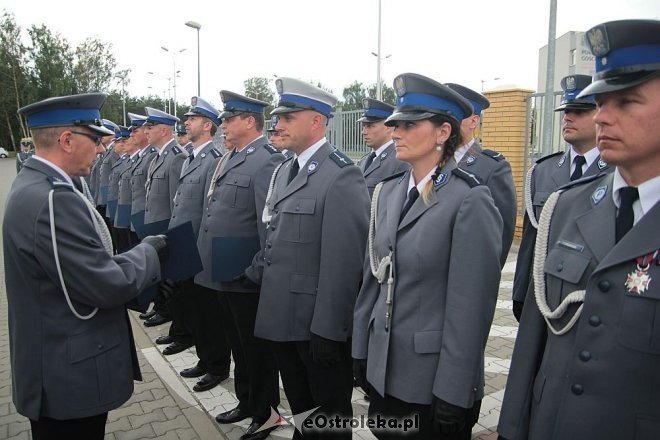 Ostrołęka: Miejskie obchody święta policji. 70 mundurowych awansowano na wyższe stopnie [23.07.2015] - zdjęcie #121 - eOstroleka.pl