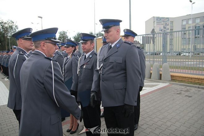 Ostrołęka: Miejskie obchody święta policji. 70 mundurowych awansowano na wyższe stopnie [23.07.2015] - zdjęcie #111 - eOstroleka.pl