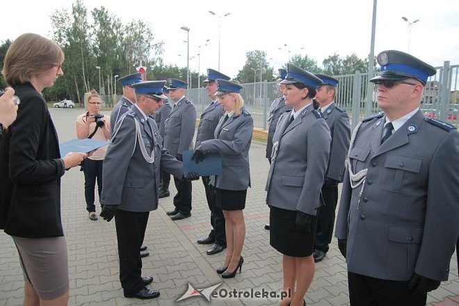 Ostrołęka: Miejskie obchody święta policji. 70 mundurowych awansowano na wyższe stopnie [23.07.2015] - zdjęcie #109 - eOstroleka.pl