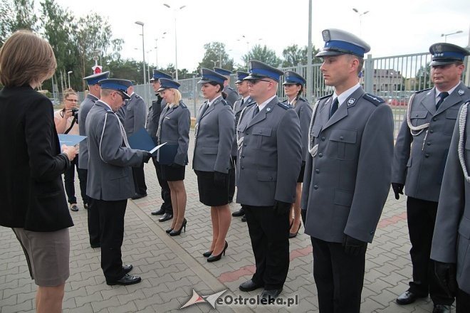 Ostrołęka: Miejskie obchody święta policji. 70 mundurowych awansowano na wyższe stopnie [23.07.2015] - zdjęcie #107 - eOstroleka.pl