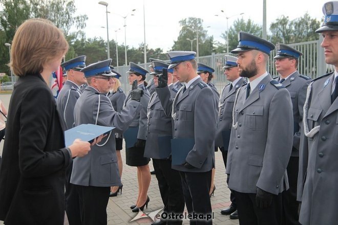 Ostrołęka: Miejskie obchody święta policji. 70 mundurowych awansowano na wyższe stopnie [23.07.2015] - zdjęcie #99 - eOstroleka.pl