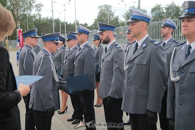 Ostrołęka: Miejskie obchody święta policji. 70 mundurowych awansowano na wyższe stopnie [23.07.2015] - zdjęcie #97 - eOstroleka.pl