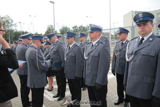 Ostrołęka: Miejskie obchody święta policji. 70 mundurowych awansowano na wyższe stopnie [23.07.2015] - zdjęcie #83 - eOstroleka.pl