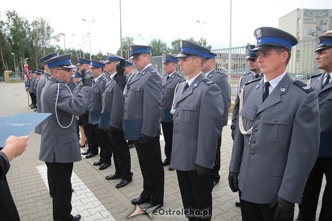 Ostrołęka: Miejskie obchody święta policji. 70 mundurowych awansowano na wyższe stopnie [23.07.2015] - zdjęcie #75 - eOstroleka.pl