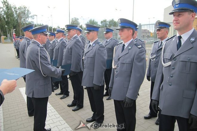Ostrołęka: Miejskie obchody święta policji. 70 mundurowych awansowano na wyższe stopnie [23.07.2015] - zdjęcie #73 - eOstroleka.pl