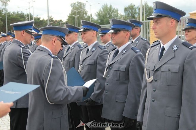 Ostrołęka: Miejskie obchody święta policji. 70 mundurowych awansowano na wyższe stopnie [23.07.2015] - zdjęcie #50 - eOstroleka.pl