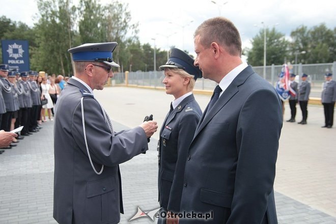 Ostrołęka: Miejskie obchody święta policji. 70 mundurowych awansowano na wyższe stopnie [23.07.2015] - zdjęcie #46 - eOstroleka.pl