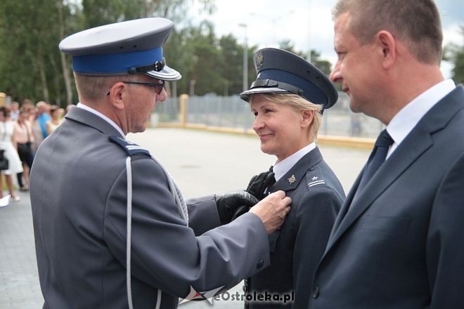 Ostrołęka: Miejskie obchody święta policji. 70 mundurowych awansowano na wyższe stopnie [23.07.2015] - zdjęcie #44 - eOstroleka.pl