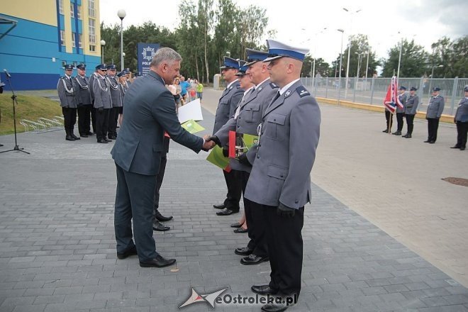 Ostrołęka: Miejskie obchody święta policji. 70 mundurowych awansowano na wyższe stopnie [23.07.2015] - zdjęcie #22 - eOstroleka.pl
