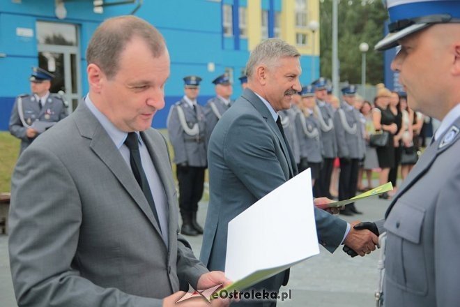 Ostrołęka: Miejskie obchody święta policji. 70 mundurowych awansowano na wyższe stopnie [23.07.2015] - zdjęcie #20 - eOstroleka.pl