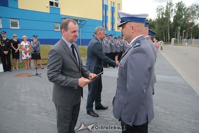 Ostrołęka: Miejskie obchody święta policji. 70 mundurowych awansowano na wyższe stopnie [23.07.2015] - zdjęcie #19 - eOstroleka.pl