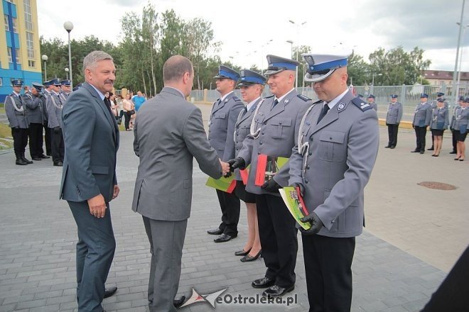 Ostrołęka: Miejskie obchody święta policji. 70 mundurowych awansowano na wyższe stopnie [23.07.2015] - zdjęcie #18 - eOstroleka.pl