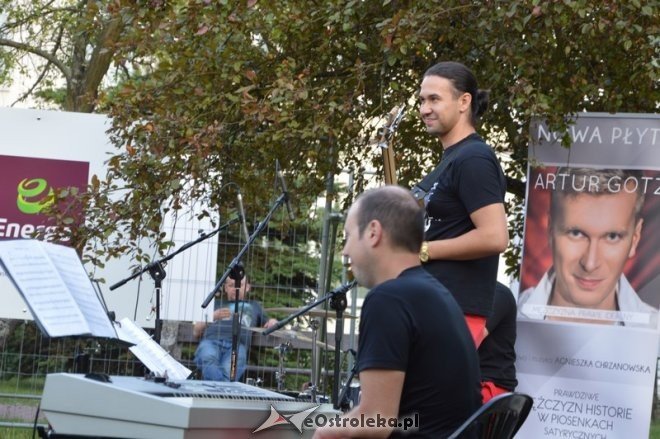 Artur Gotz gwiazdą Art Czwartku [23.07.2015] - zdjęcie #12 - eOstroleka.pl