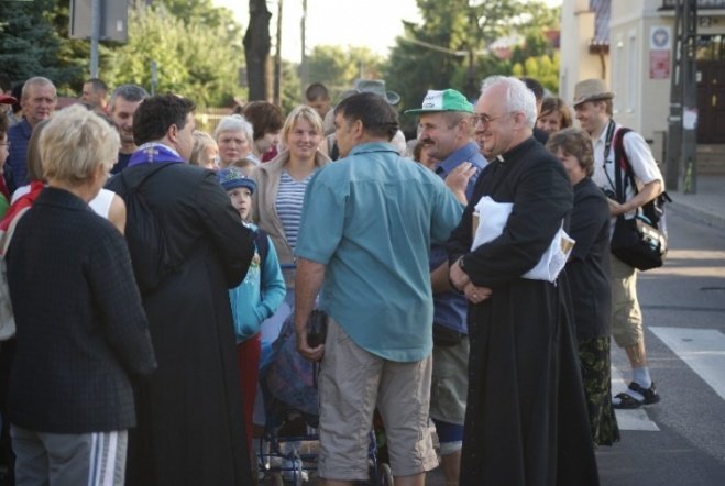 XXV Piesza Pielgrzymka do Częstochowy (01.08.09) - zdjęcie #75 - eOstroleka.pl