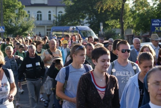 XXV Piesza Pielgrzymka do Częstochowy (01.08.09) - zdjęcie #67 - eOstroleka.pl