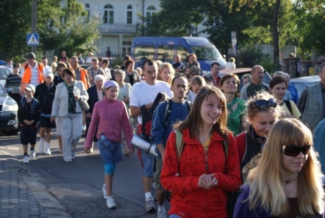 XXV Piesza Pielgrzymka do Częstochowy (01.08.09) - zdjęcie #63 - eOstroleka.pl