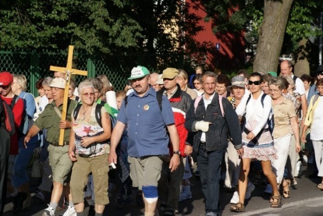 XXV Piesza Pielgrzymka do Częstochowy (01.08.09) - zdjęcie #54 - eOstroleka.pl