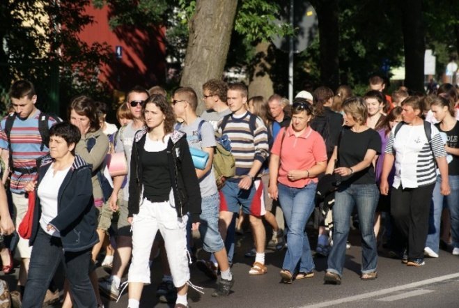 XXV Piesza Pielgrzymka do Częstochowy (01.08.09) - zdjęcie #43 - eOstroleka.pl